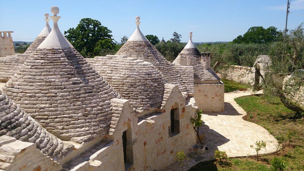 Almapetra Trulli Resort Locorotondo Eksteriør bilde