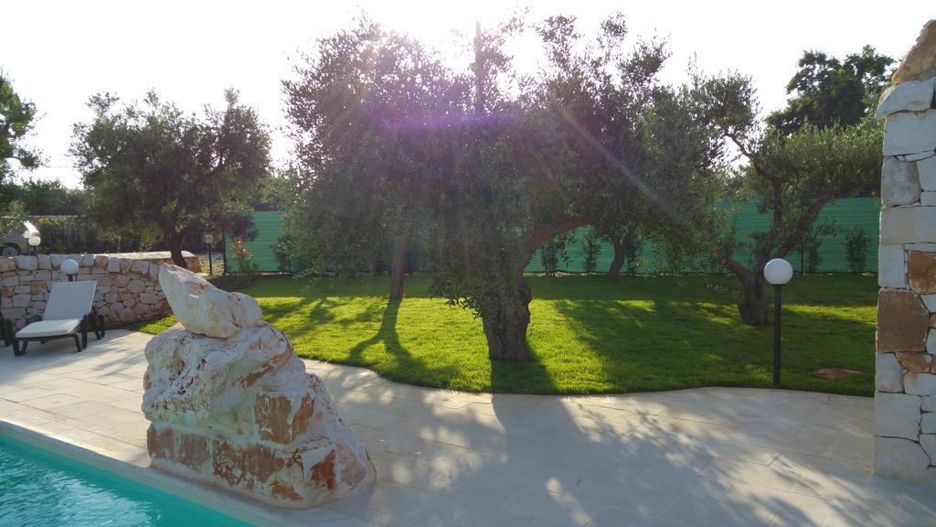 Almapetra Trulli Resort Locorotondo Eksteriør bilde