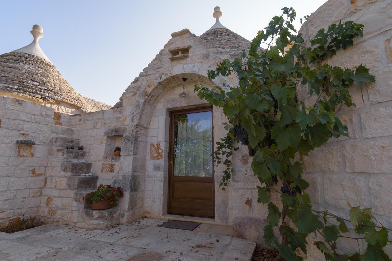 Almapetra Trulli Resort Locorotondo Eksteriør bilde