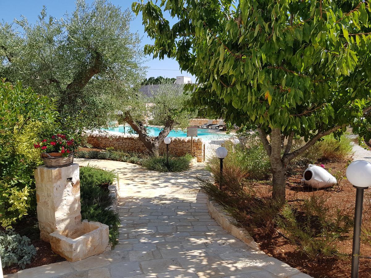 Almapetra Trulli Resort Locorotondo Eksteriør bilde