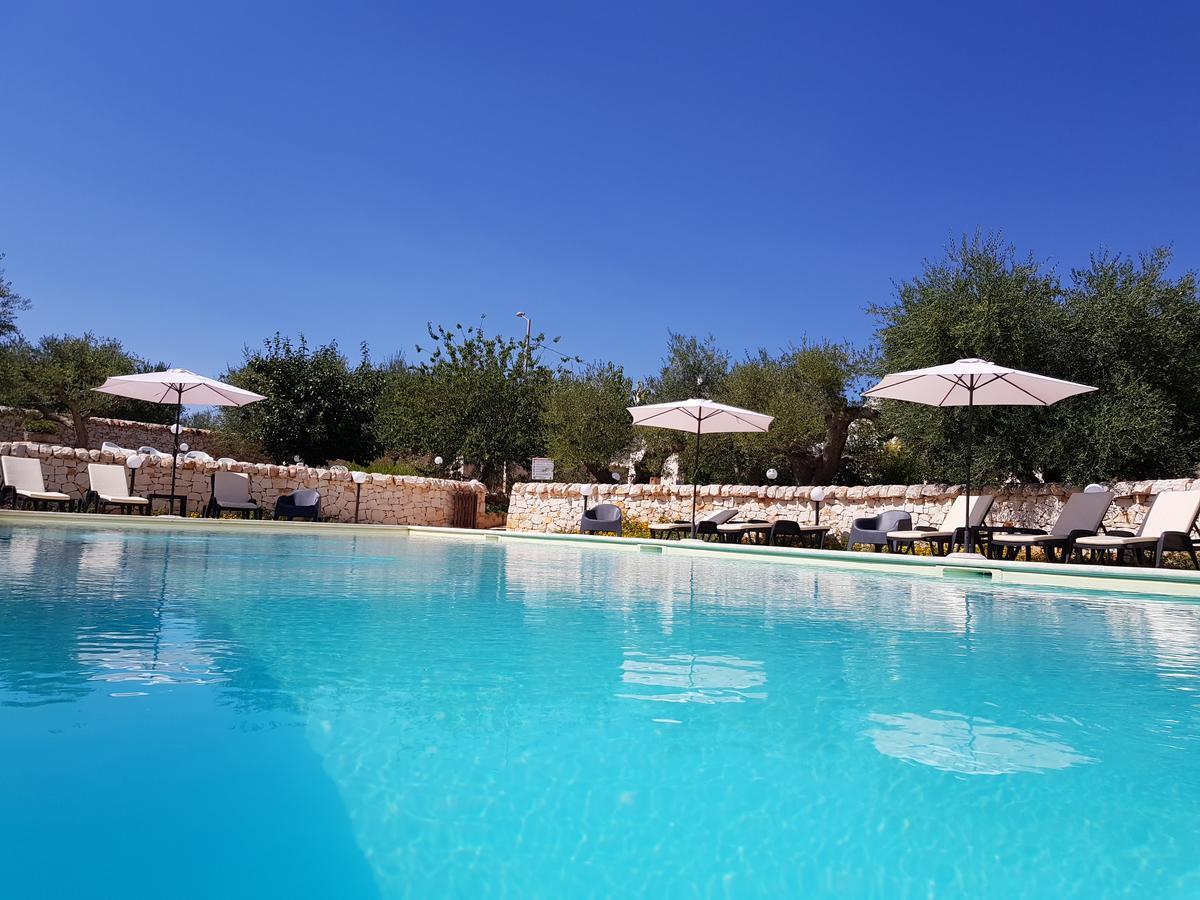 Almapetra Trulli Resort Locorotondo Eksteriør bilde